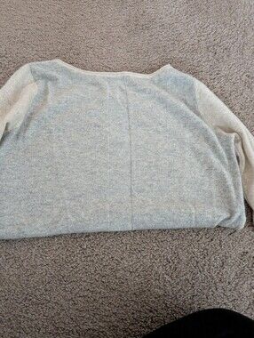Club Monaco Cashmere Sweater in Soft Pink And Gray Two Toned